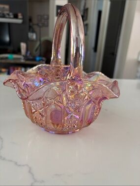 L.E. Smith Pink Crystal Lustre Carnival Glass Heritage Quintec Basket